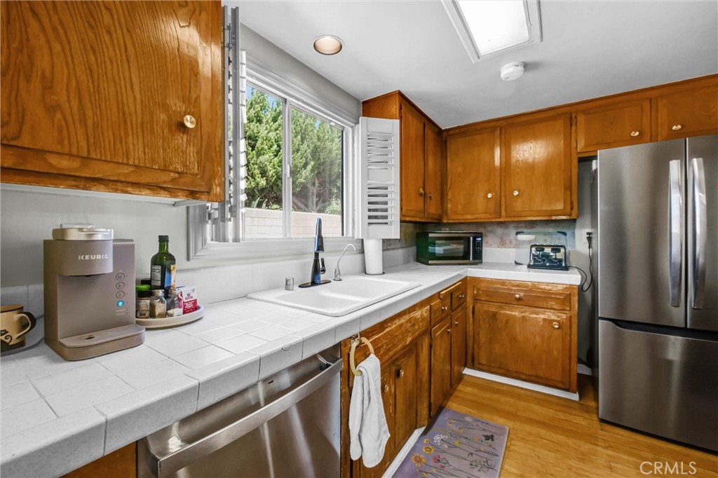 437 Portola Property Photo 11