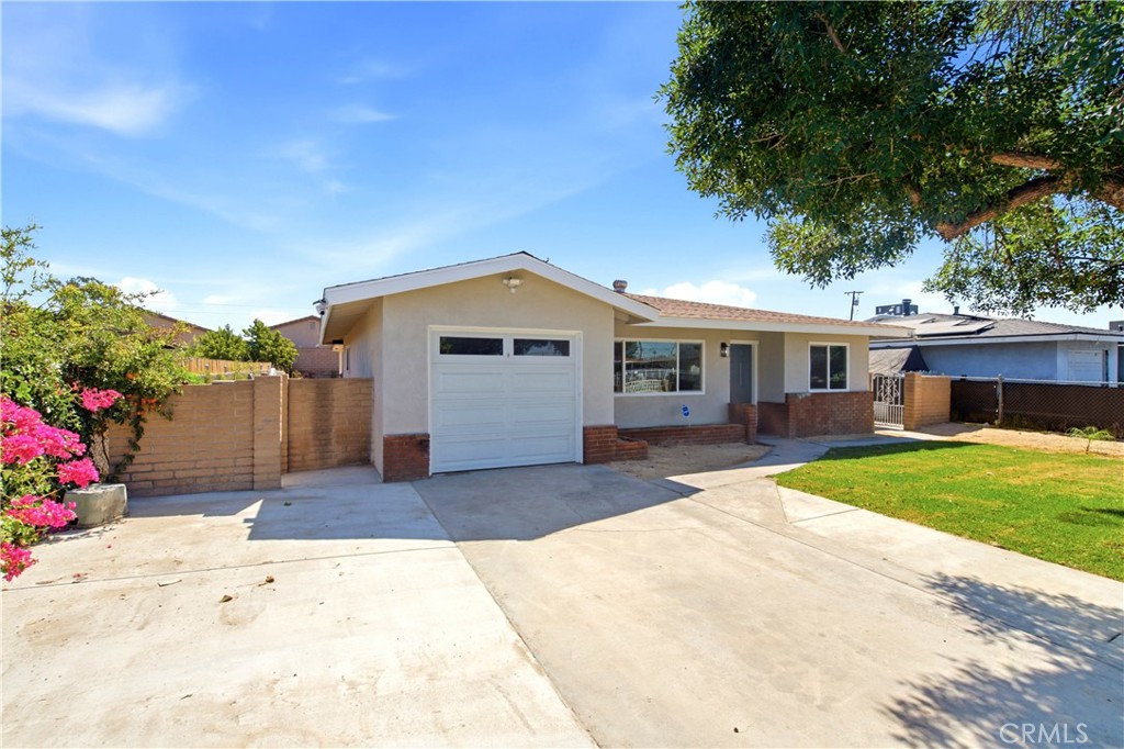 7617 Drummond Avenue Property Photo 3