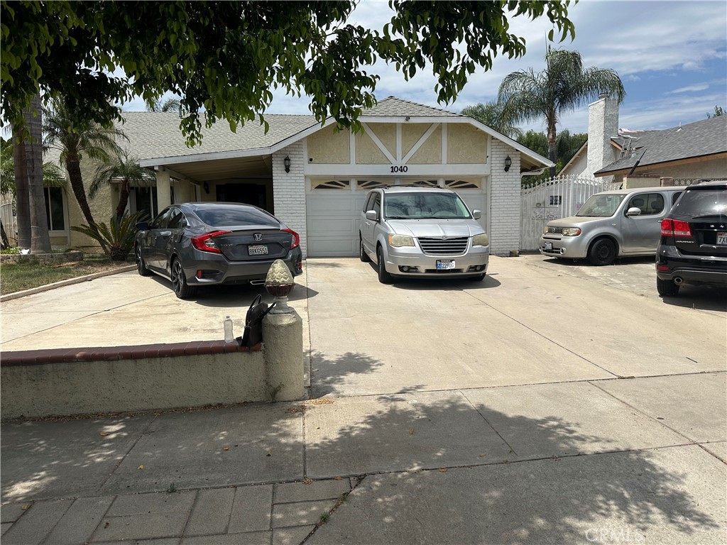 1040 S Alice Property Photo