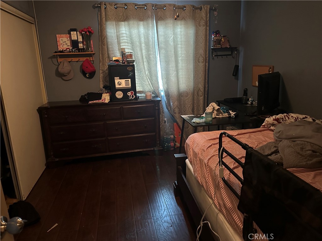 1040 S Alice Property Photo 6
