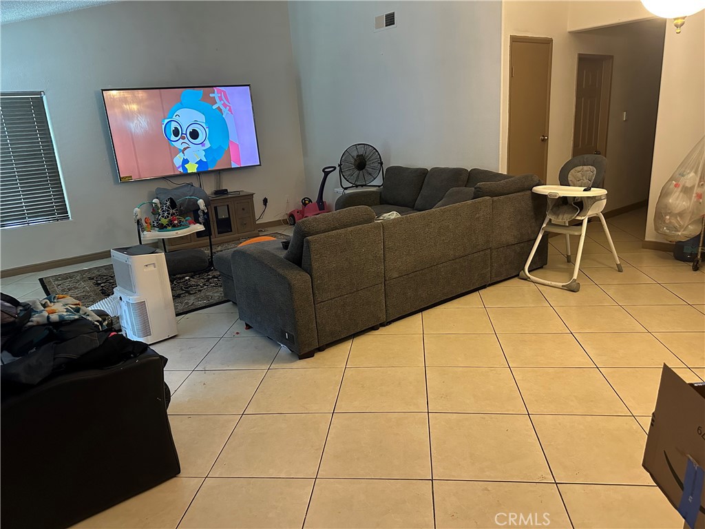 1040 S Alice Property Photo 11