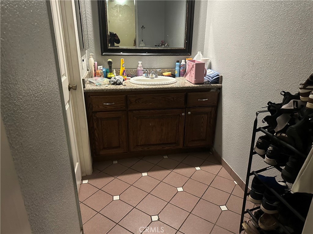 1040 S Alice Property Photo 13