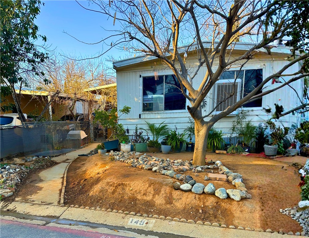 1425 CHERRY AVE 145 Property Photo 1