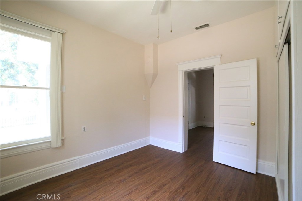 520 N 1st Property Photo 21