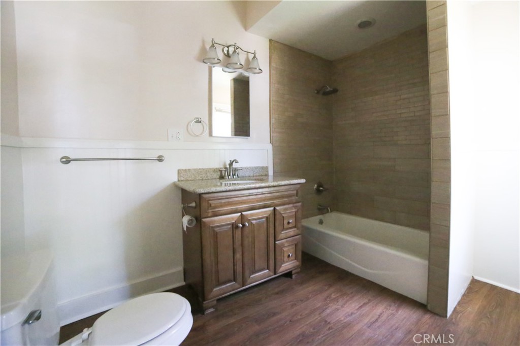 520 N 1st Property Photo 22
