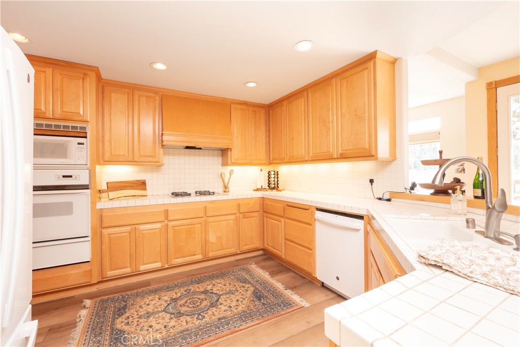 42419 Bear Property Photo 17