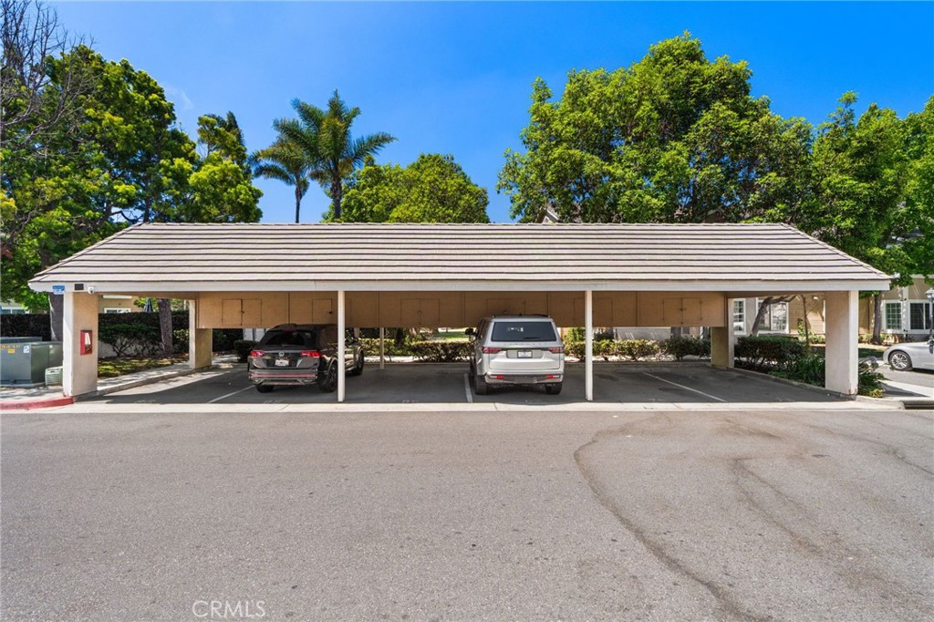 3860 Amberly Property Photo 25