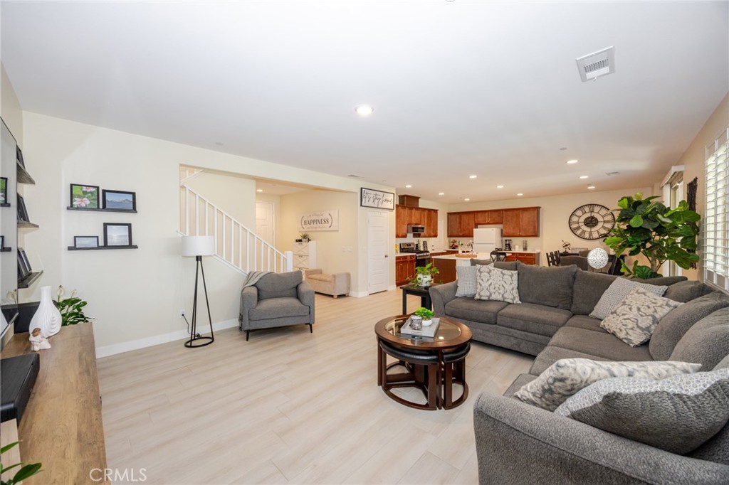 2229 Opal Street Property Photo 4