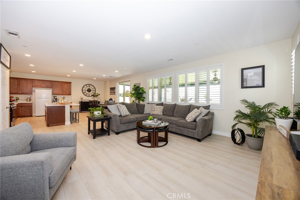 2229 Opal Street Property Photo 6