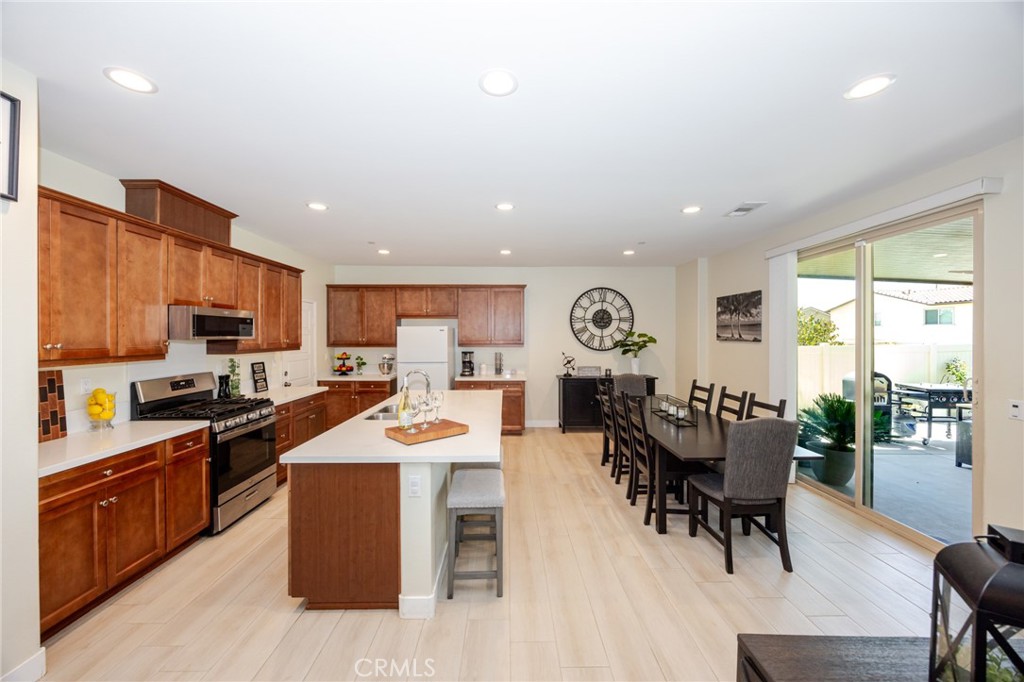 2229 Opal Street Property Photo 7