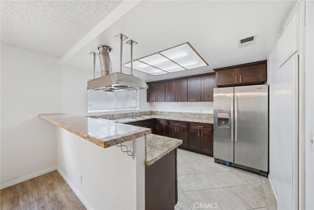824 S Stoneman Avenue 16 Property Photo 8