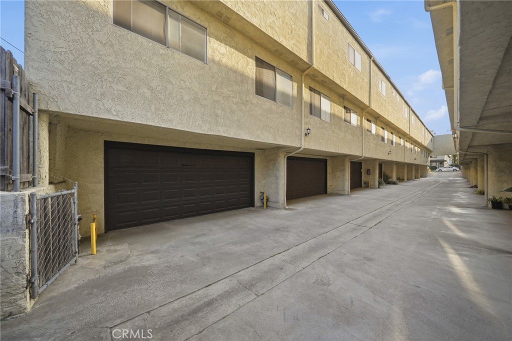824 S Stoneman Avenue 16 Property Photo 24