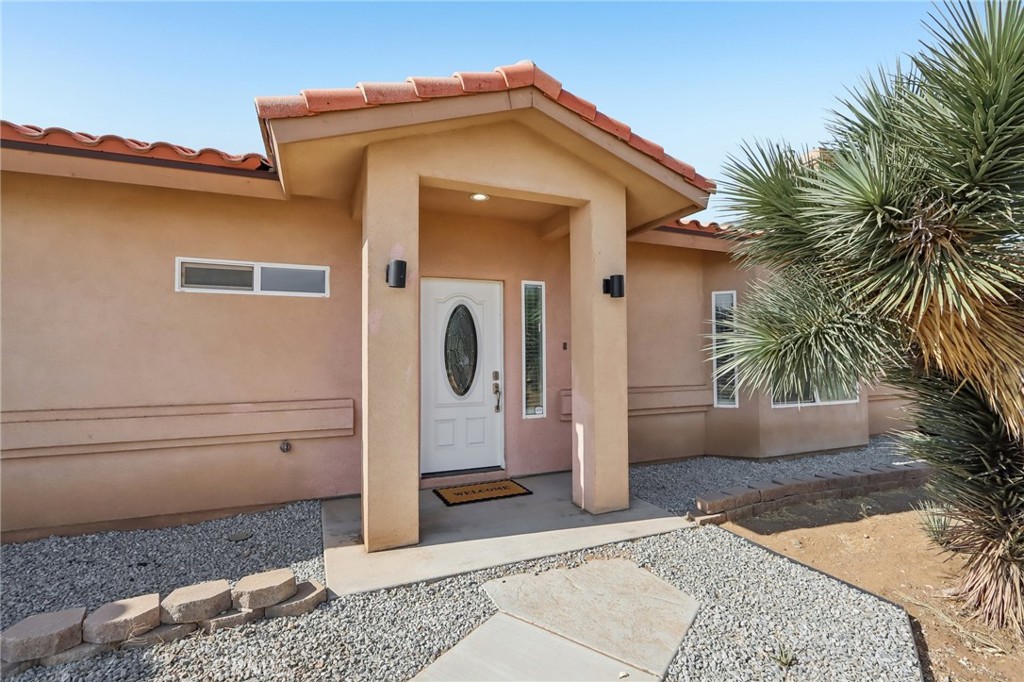 6087 Elsinore Road Property Photo 1