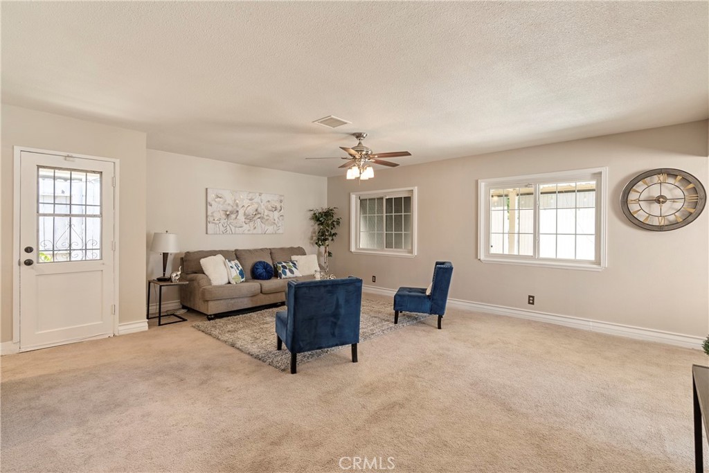 14990 Ashwood Lane Property Photo 3