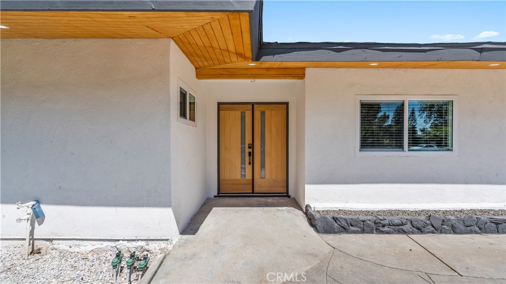 5737 Riverside Avenue Property Photo 3
