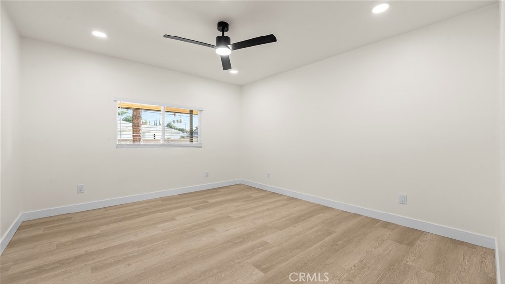 5737 Riverside Avenue Property Photo 16