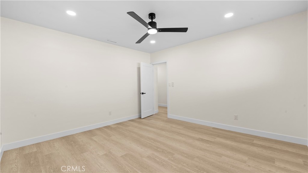 5737 Riverside Avenue Property Photo 21