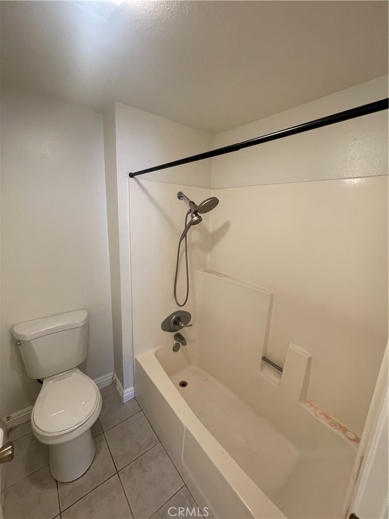 50 Woodleaf Property Photo 13