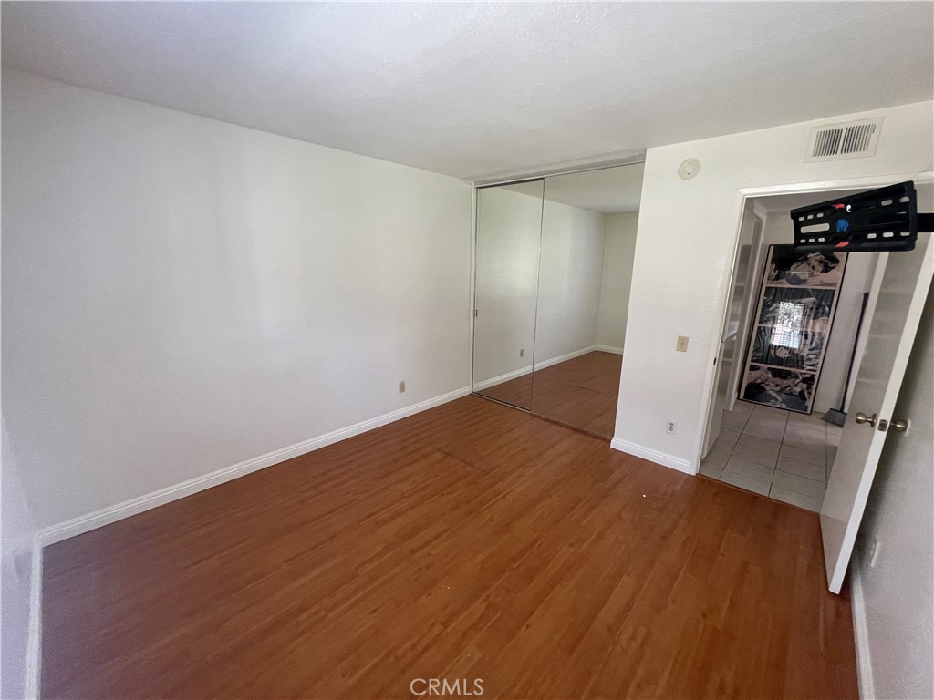 50 Woodleaf Property Photo 14