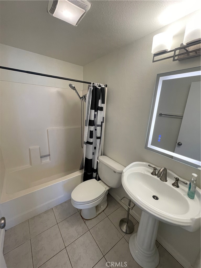 50 Woodleaf Property Photo 16