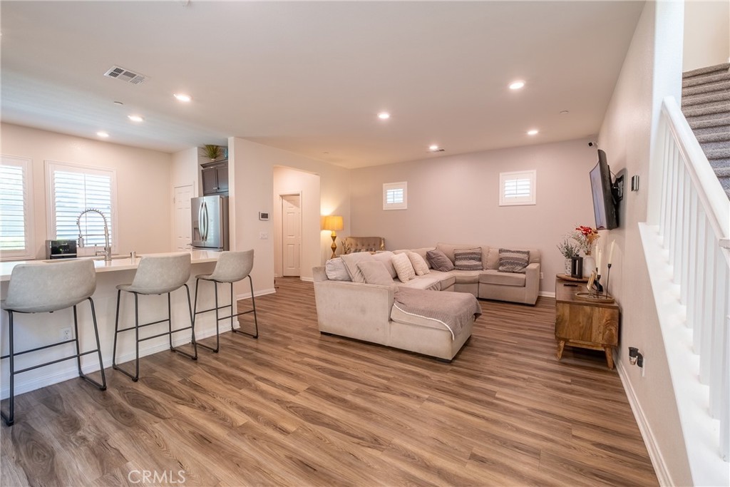 16029 Dexter Property Photo 4