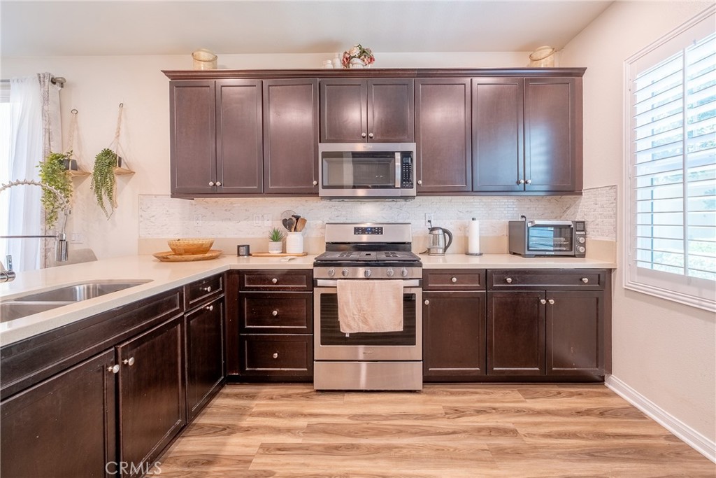 16029 Dexter Property Photo 7