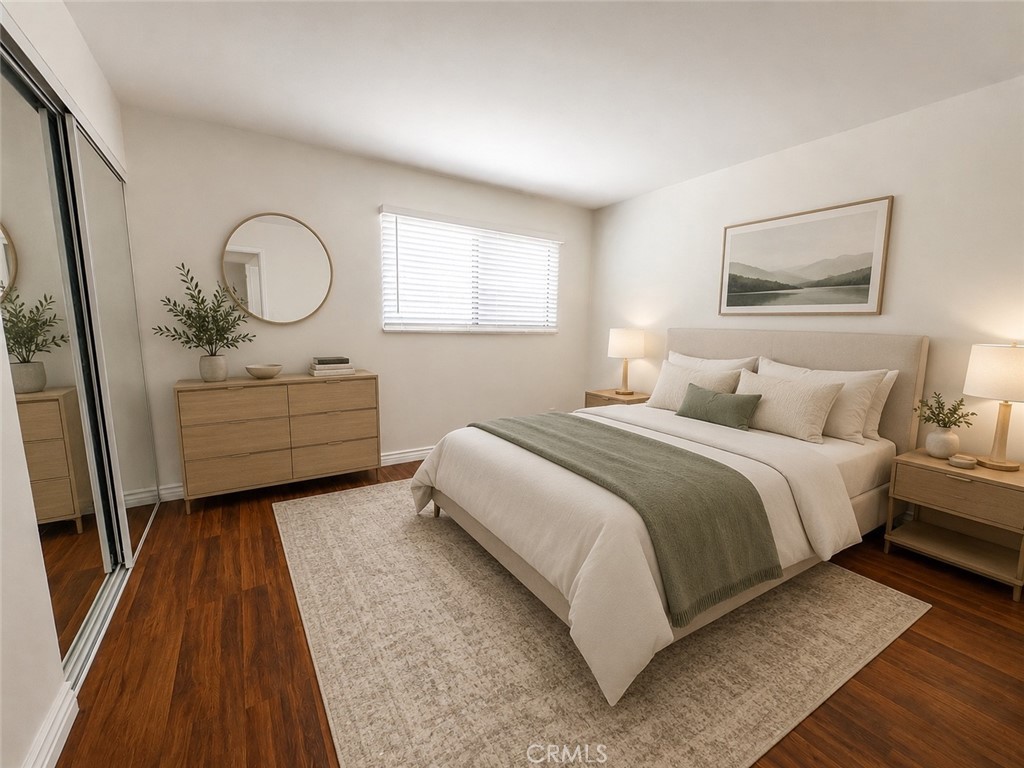 15051 Chatsworth St Property Photo 12