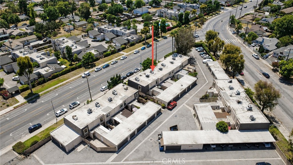 15051 Chatsworth St Property Photo 27