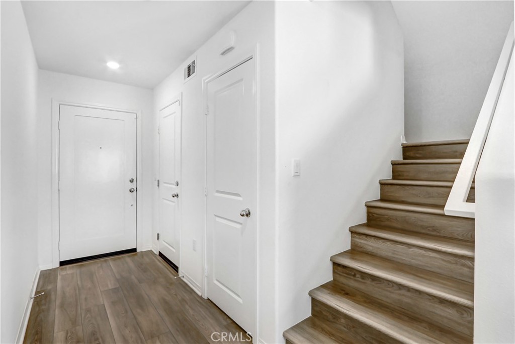 7102 Olive Grove Property Photo 6