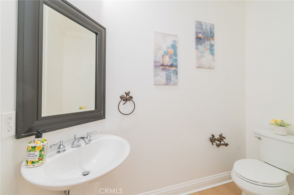 46 Middlebury Property Photo 7