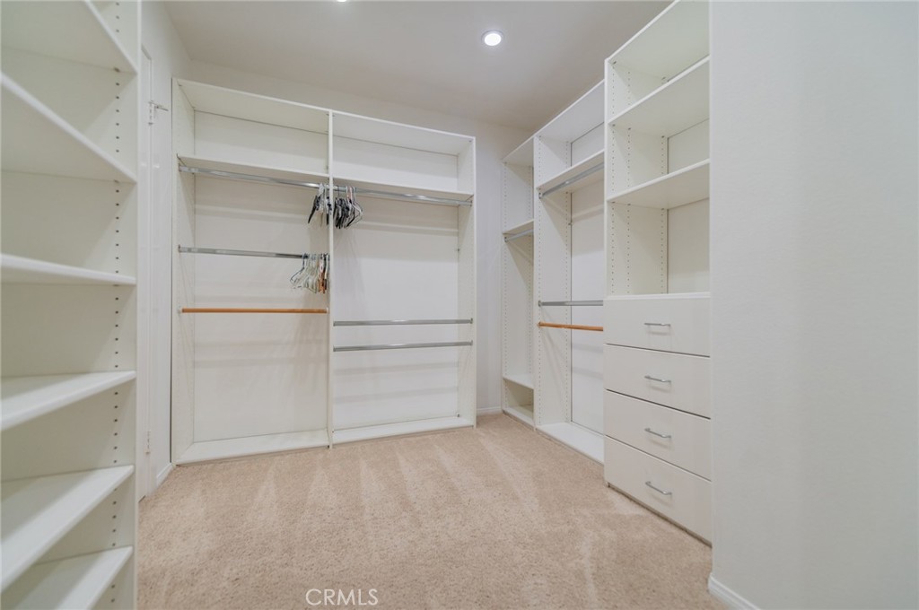 46 Middlebury Property Photo 24