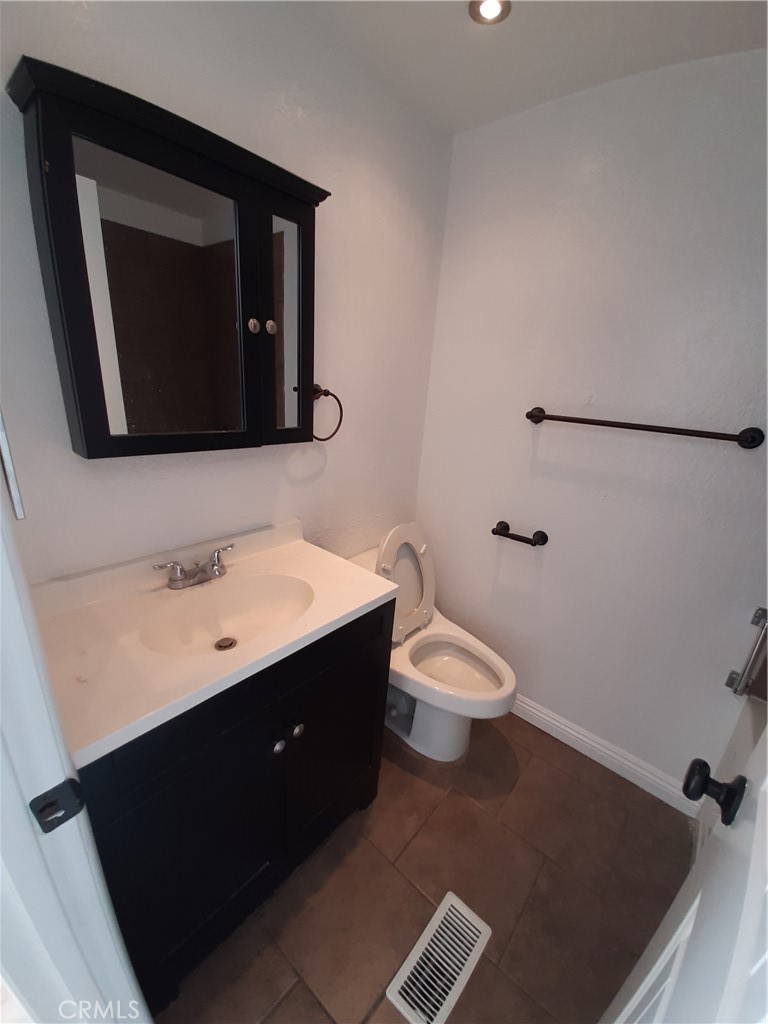 1652 Home Terrace Property Photo 13