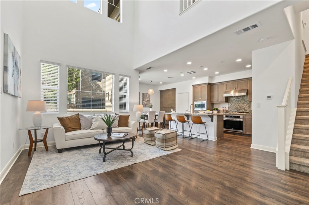 7427 Solstice Place Property Photo 4