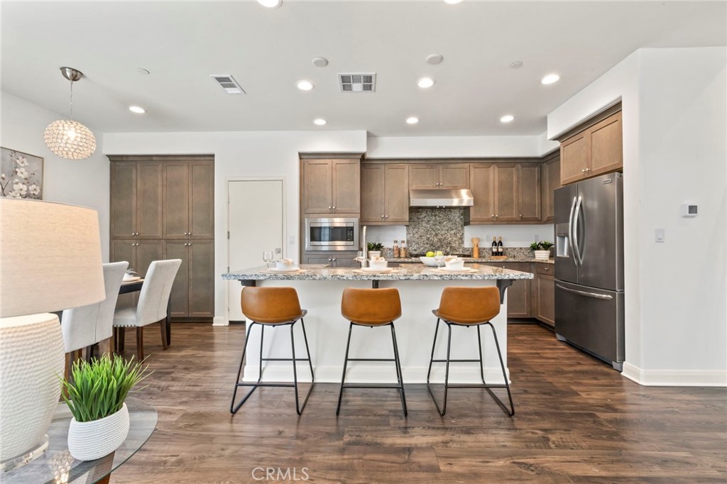 7427 Solstice Place Property Photo 8