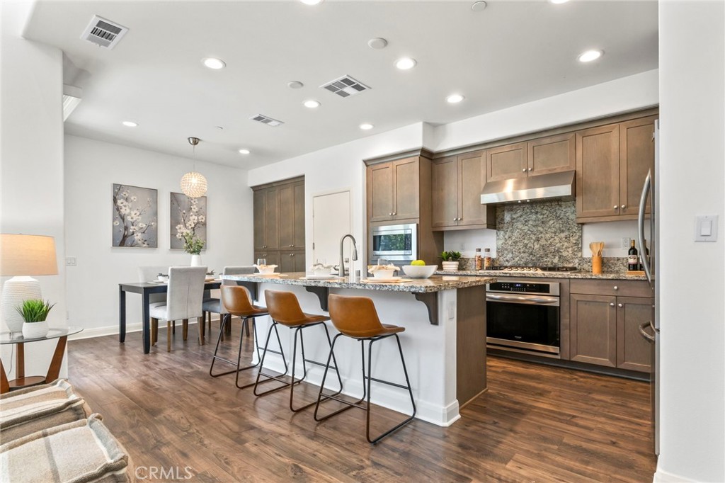 7427 Solstice Place Property Photo 9