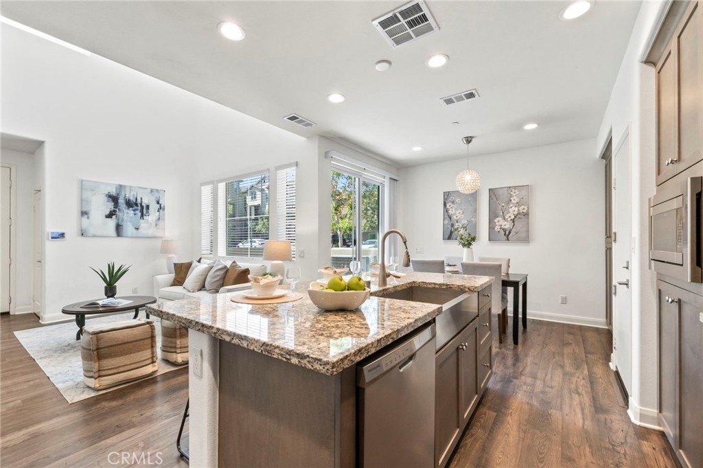 7427 Solstice Place Property Photo 10