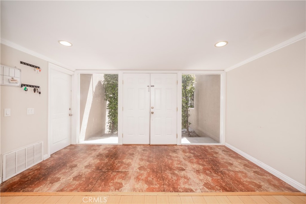 7378 Ruby Avenue Property Photo 3