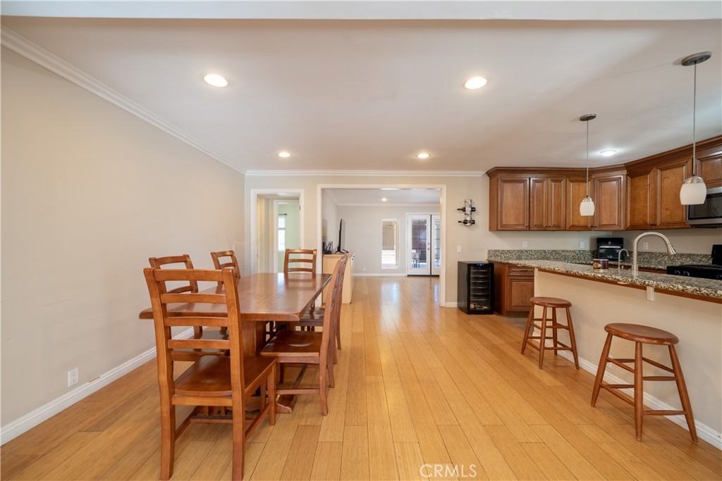 7378 Ruby Avenue Property Photo 9