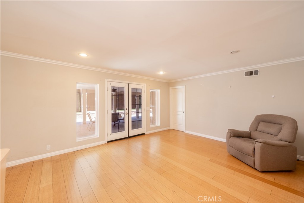 7378 Ruby Avenue Property Photo 12