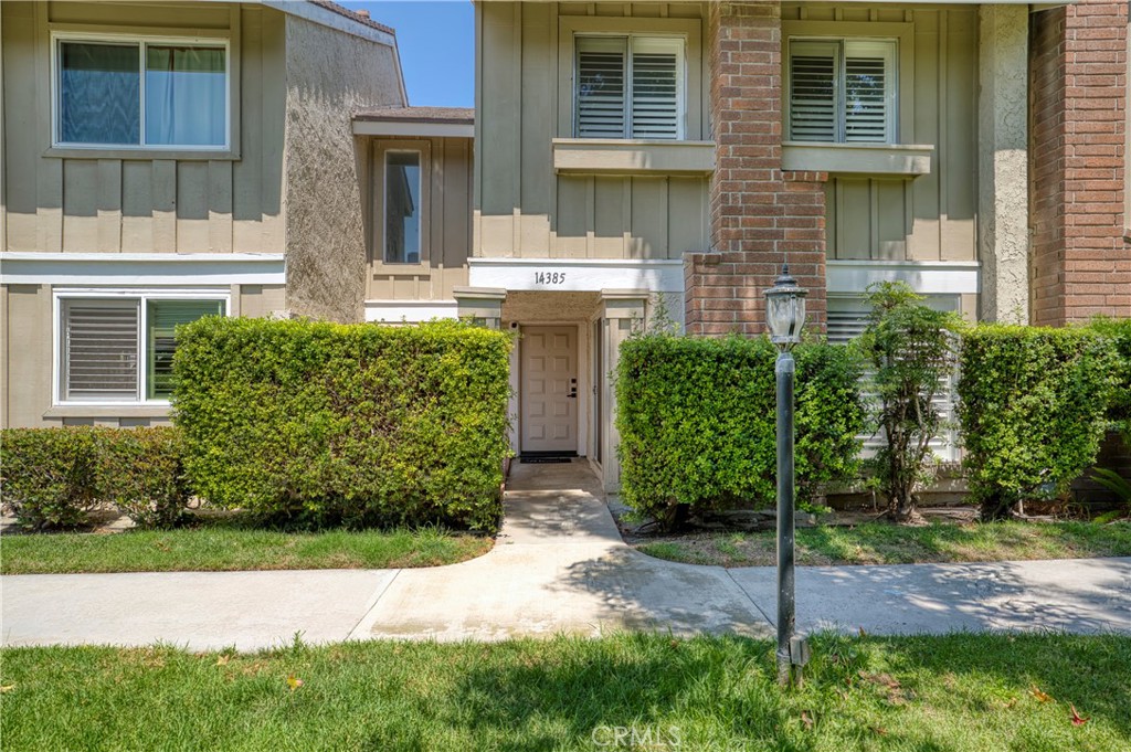 14385 Suffolk Property Photo 1