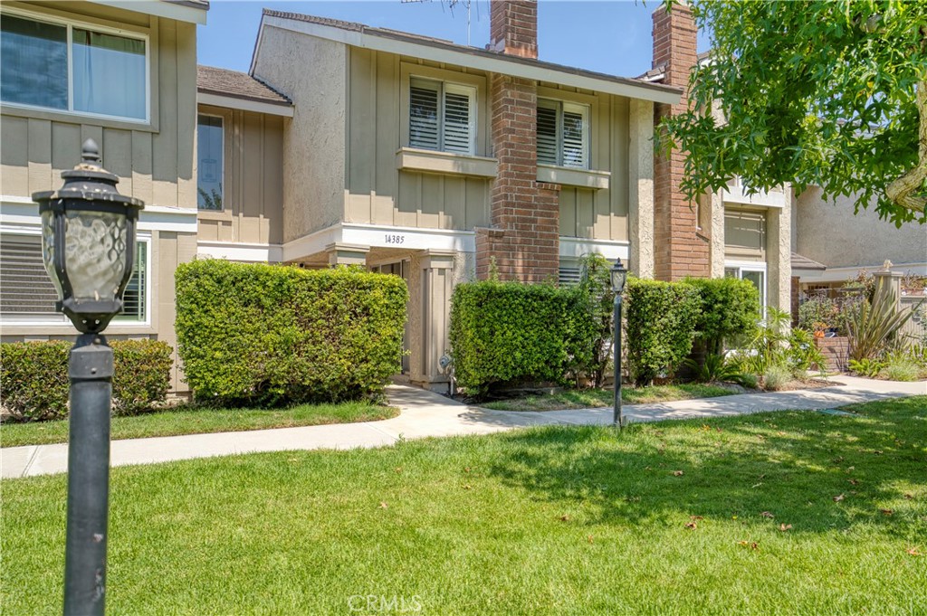 14385 Suffolk Property Photo 2