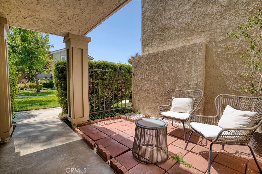 14385 Suffolk Property Photo 4