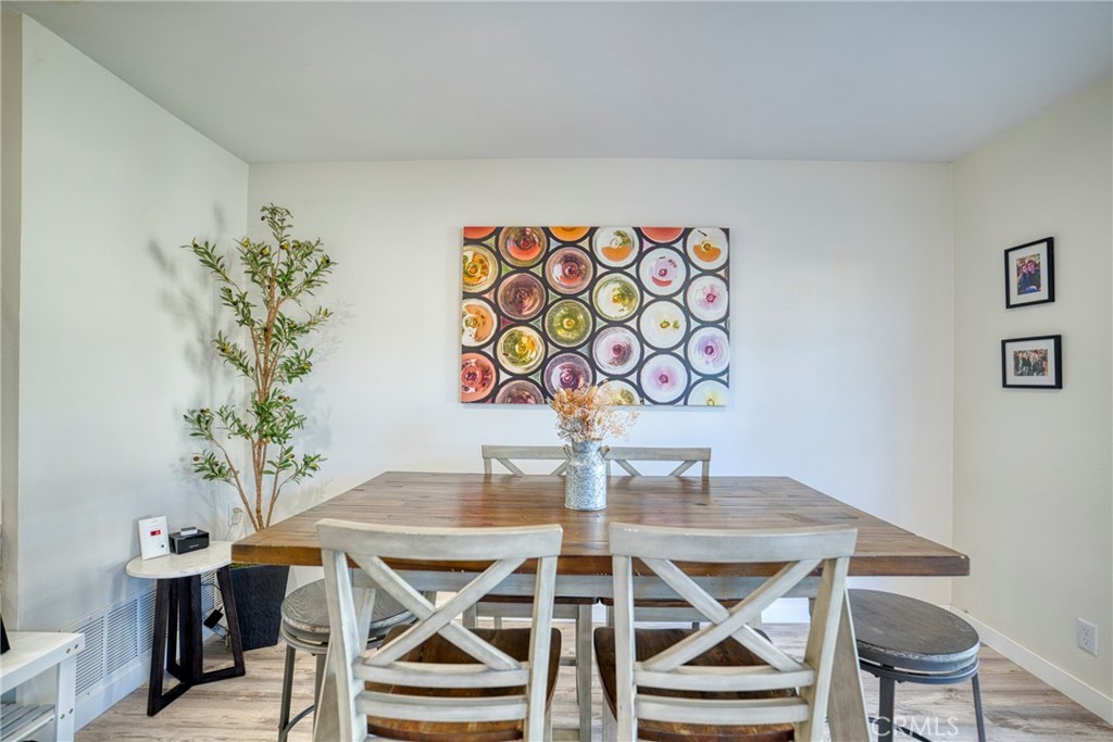 14385 Suffolk Property Photo 12