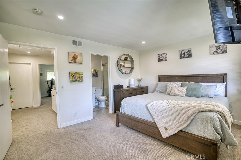14385 Suffolk Property Photo 19