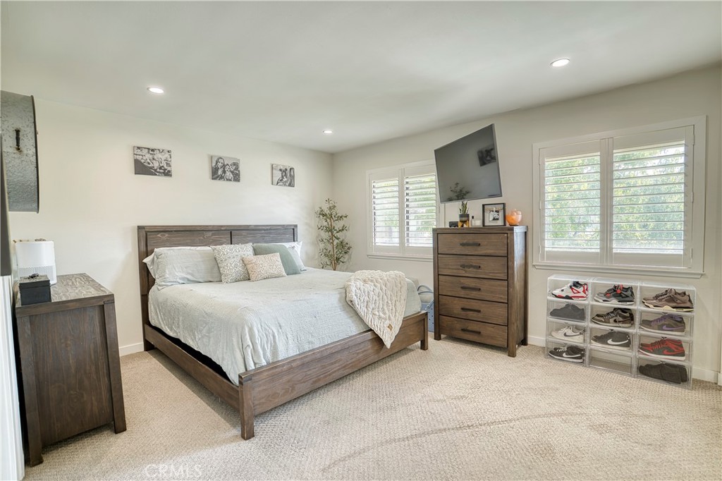 14385 Suffolk Property Photo 20