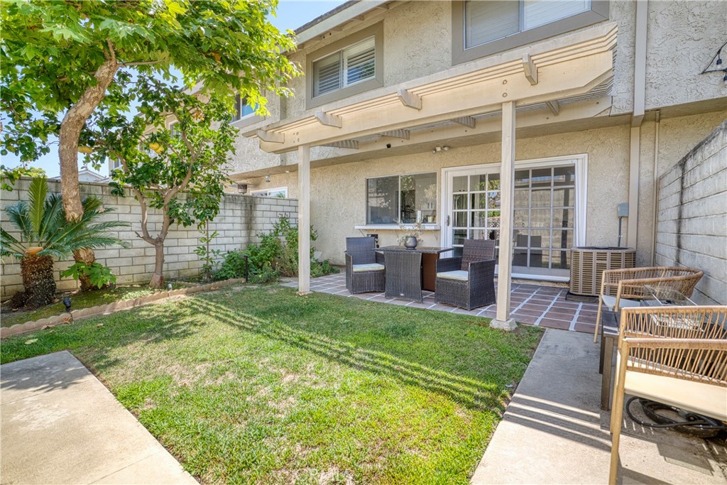 14385 Suffolk Property Photo 31
