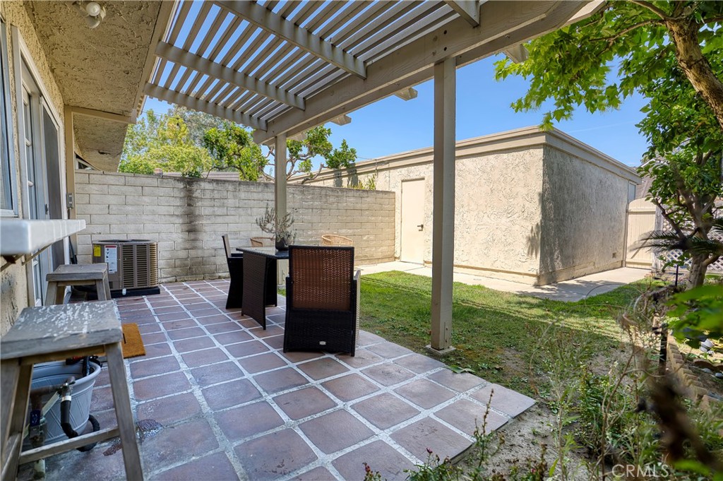 14385 Suffolk Property Photo 34