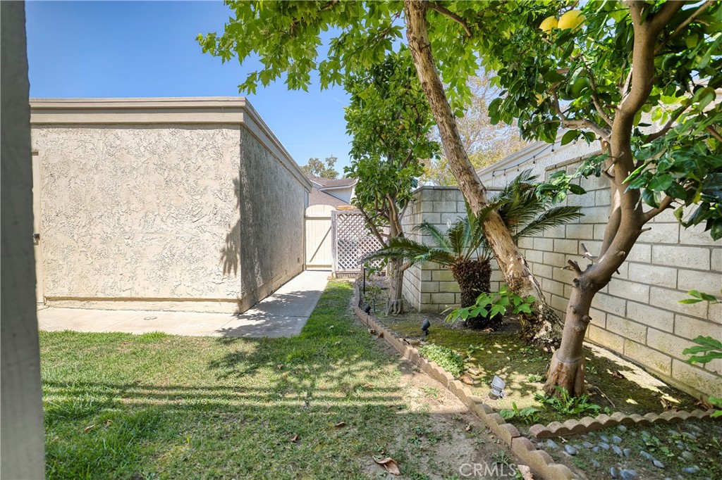 14385 Suffolk Property Photo 35