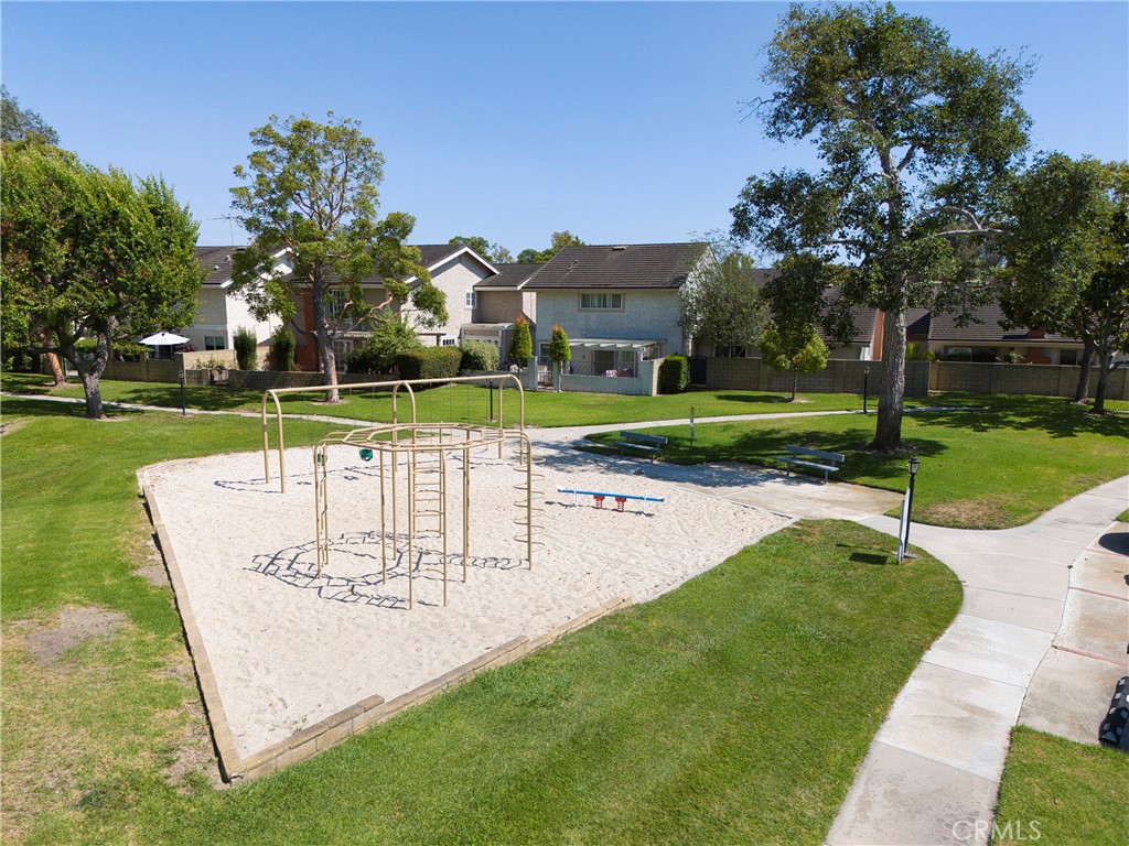 14385 Suffolk Property Photo 52