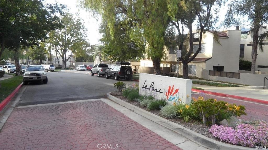 13096 Le Parc 71 Property Photo 1